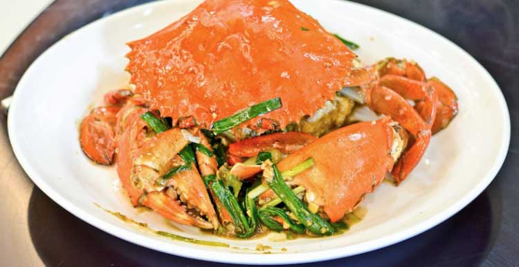 Hands-on Chinese Cooking Class for Unique Crab Recipes
